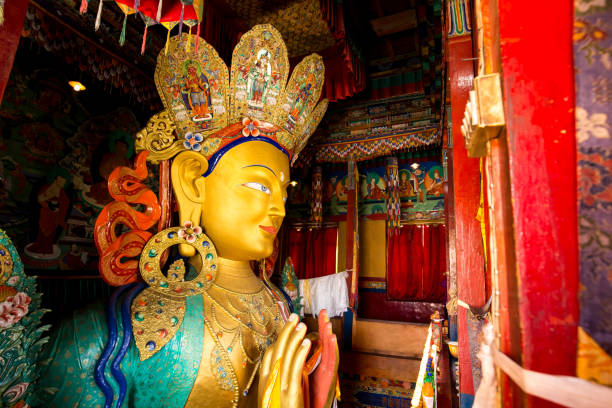 istock Statue of Maitreya 664908184