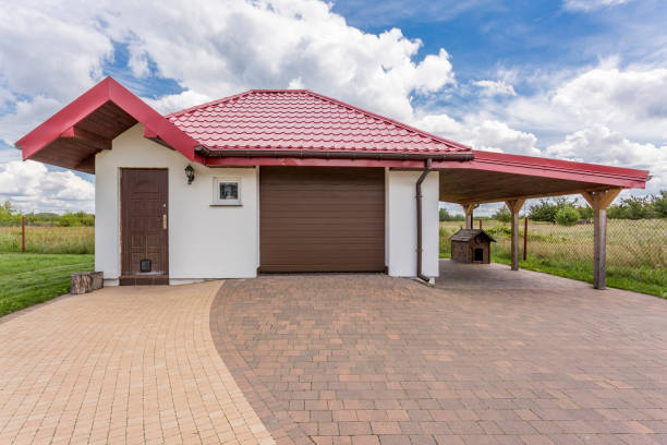 istock House front of a modern villa 665001514