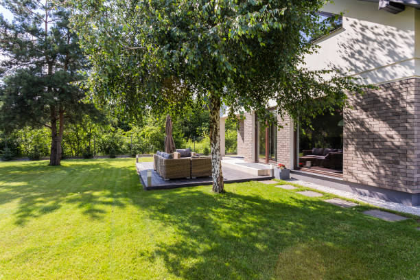 Sunny garden ideal for summer barbecues