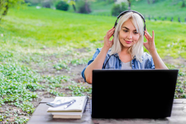 istock Creating a playlist to ease her into the weekend 665013536