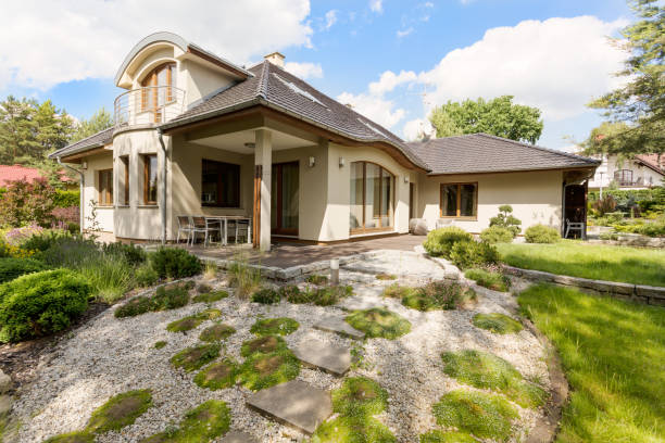 istock Suburban detached house 665032118