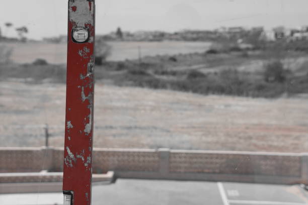 istock Use of a leveler IN building site 665047924