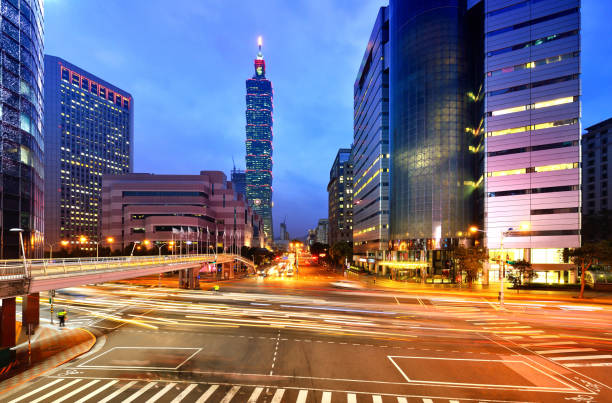 istock Taipei's Cityscape and Traffic 665082408