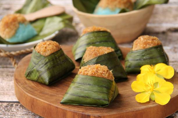 istock Pulut Inti on Wooden Chopping Block 665085794