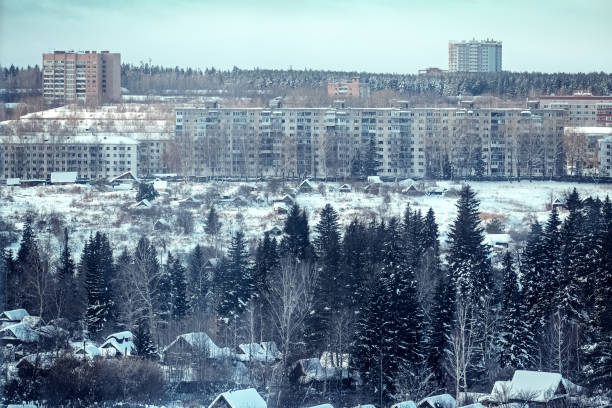 istock View of the buildings 665117580