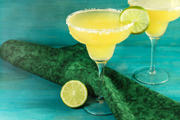 istock Lemon Margarita cocktails with limes and copyspace 665174106