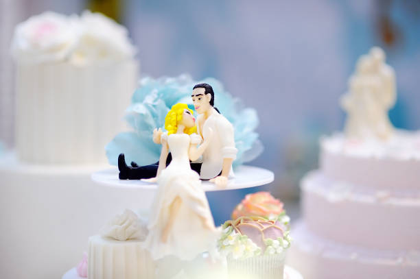 istock Funny figurines bride and groom 665232714