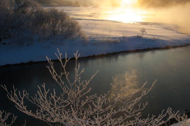 istock Morning Lake Akimoto 665475824