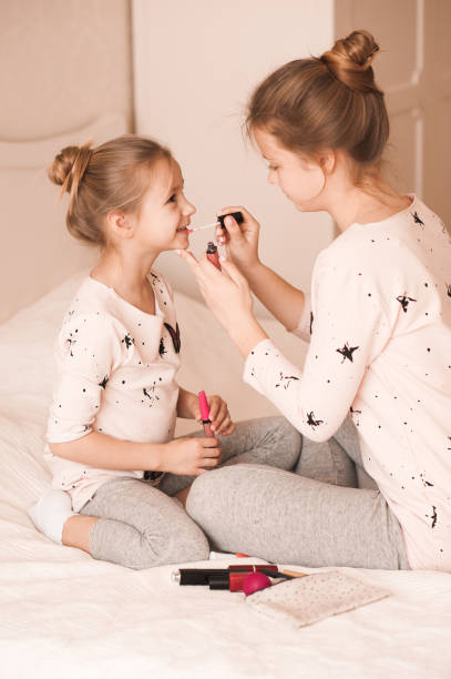 istock Girls playing indoors 665592570