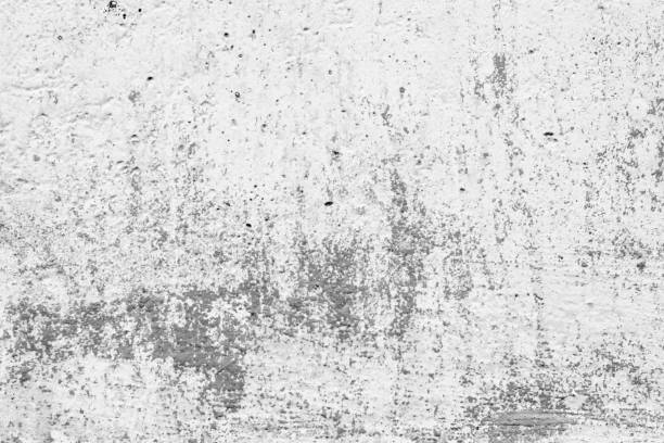 istock Wall fragment with scratches and cracks 665594036