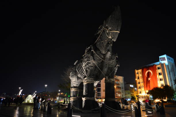 Troia Horse Canakkale,Turkey July 19, 2014: Wooden horse used at the movie of Troy. It was given to city of Canakkale as a present in 2004. it is located and displayed at a public park near the coast of Canakkale. troia stock pictures, royalty-free photos & images