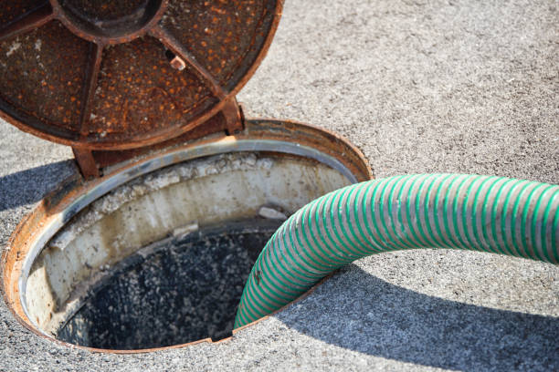 istock Emptying septic tank, cleaning the sewers 665765134