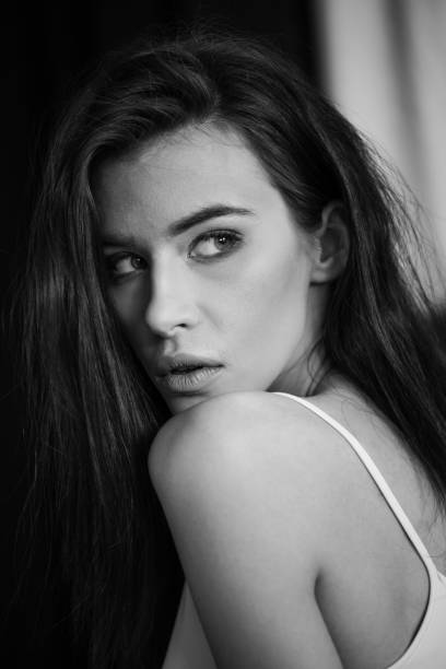 istock Beautiful young woman 665867858