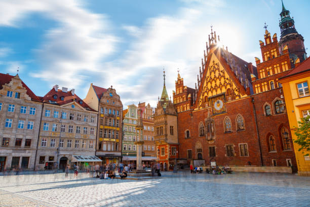 istock Fantastic view of the ancient city hall Wroclaw (Ratusz Wrocawski) 665935560