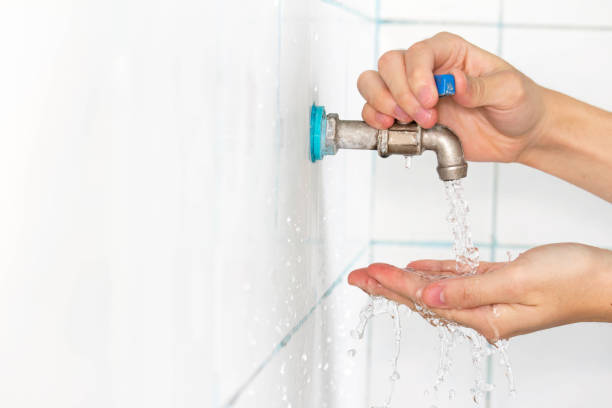 istock Hygiene. Cleaning Hands. Washing hands 666041164