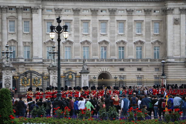 buckingham palace in london, united kingdom - prince philip imagens e fotografias de stock