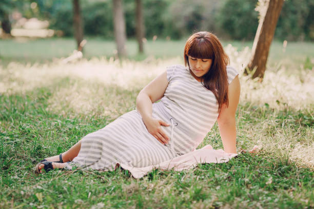istock Beautiful pregnant mom 666114504