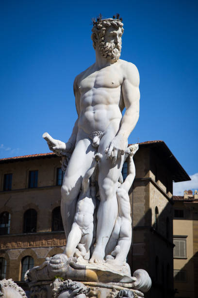 istock Neptune Fountain in Florence, Italy 666245368