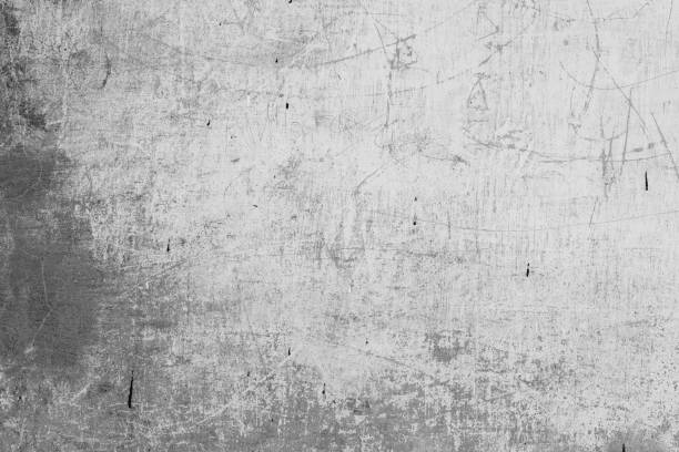 istock Wall fragment with scratches and cracks 666387806