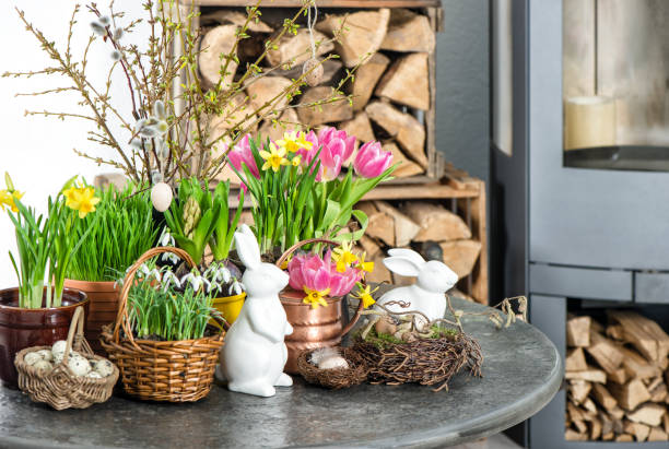 istock Easter decoration flowers eggs Tulips snowdrops narcissus 666476374