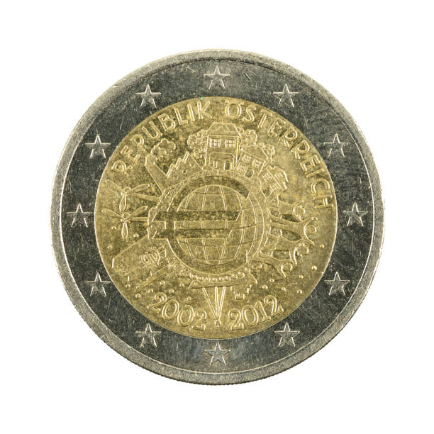 istock 2 euro coin (2012) austria isolated on white background 666573136