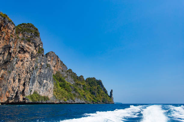 istock Islands in Andaman Sea 666614066