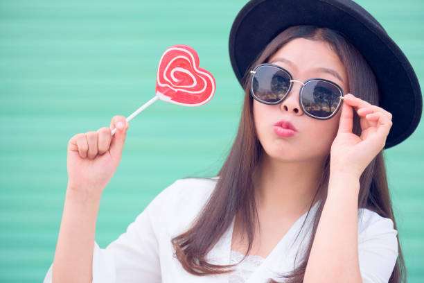 istock Young woman with sweet valentines day. 666643892