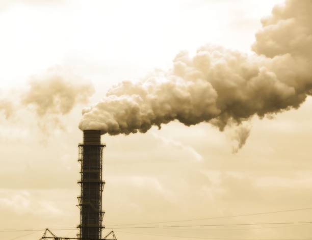 istock Industrial pipe polluting atmosphere 666672590