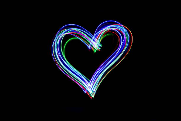 istock Light Painting Photography Heart 666683176