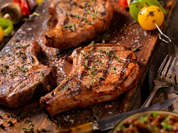 bbq pork chops with vegetable skewers - steak meat barbecue grilled imagens e fotografias de stock