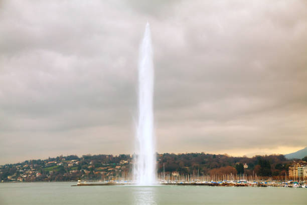 istock Geneva Water Fountain (Jet d'Eau) 666775836
