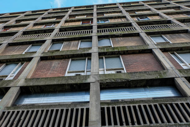 istock Old abandoned park hill flats 666935404