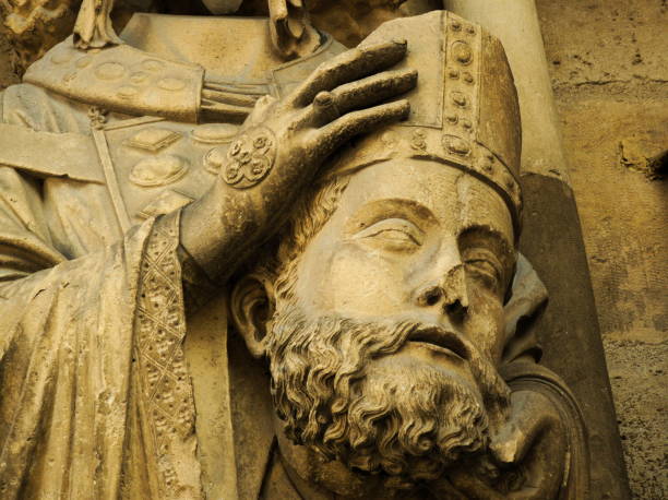 istock faces of the past 666946032