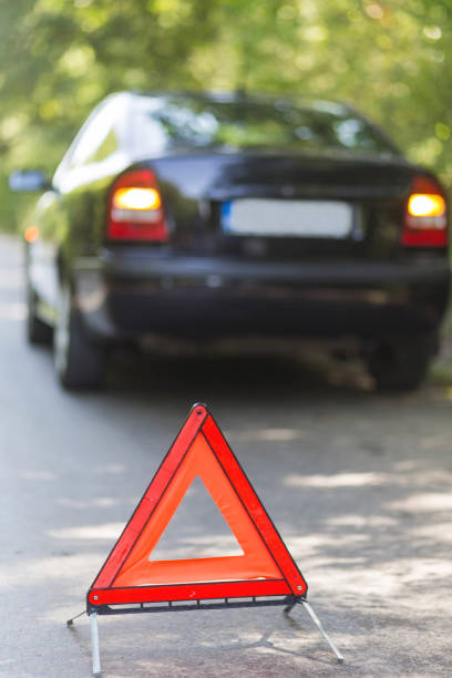 istock Car's disfunction 666975810