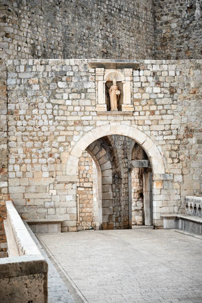 istock Old Town - Dubrovnik, Croatia 667043586