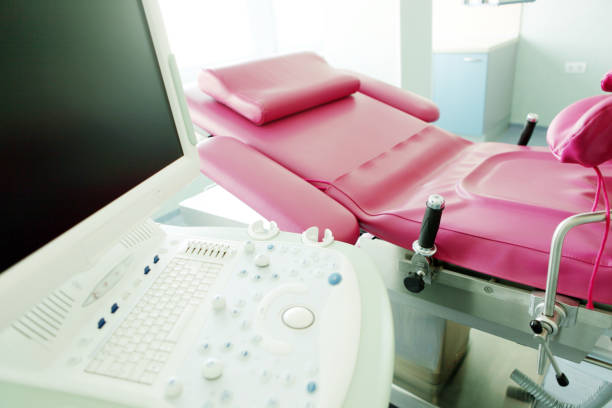 Gynecological chair in gynecological room Gynecological chair in gynecological room. home birth photos stock pictures, royalty-free photos & images