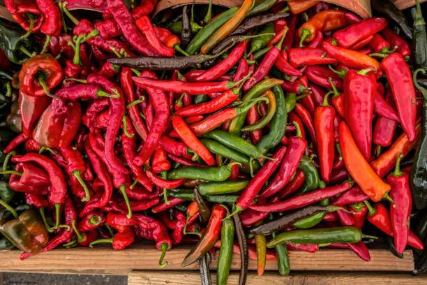 pimiento rojo - mixed pepper fotografías e imágenes de stock