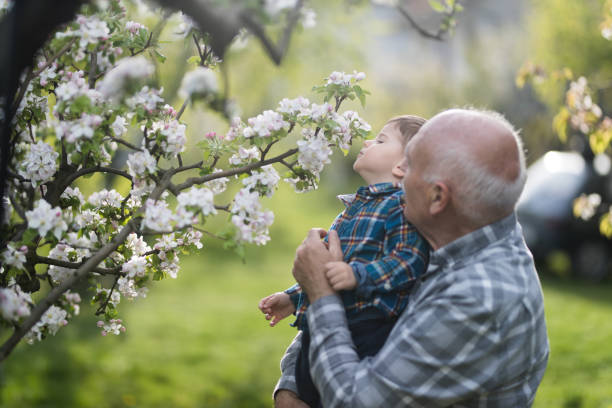 istock Smell of the spring 667076554