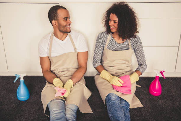 istock Afro American couple cleaning 667116000