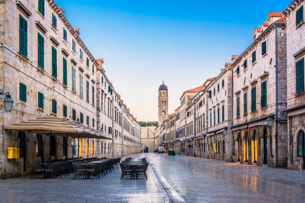 istock Stradun old street Dubrovnik. 667151796