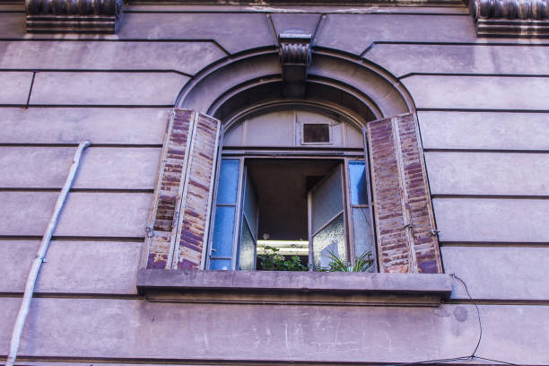 istock Vintage Window Detail 667248254