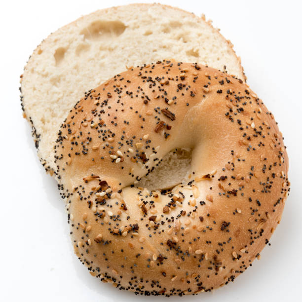istock Sliced Seeds Organic Bagel 667298000