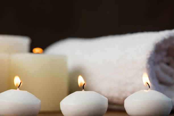 istock Tray of beauty therapy items 667406612