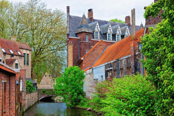 istock Small bridge over canal in Brugge 667461686