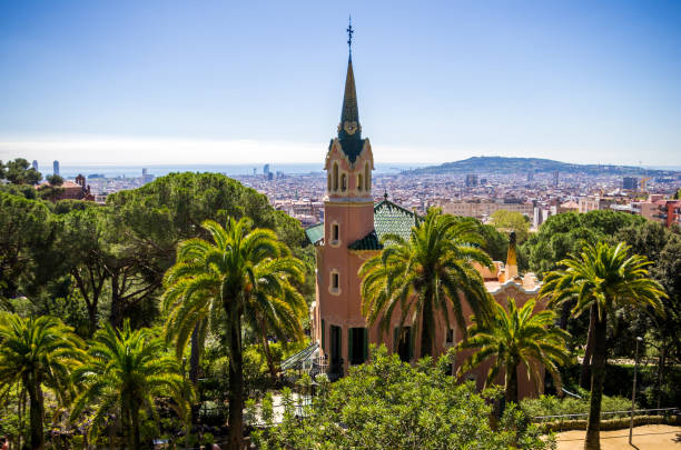 istock parc guell antoni gaudi barcelona casa museu 667478322