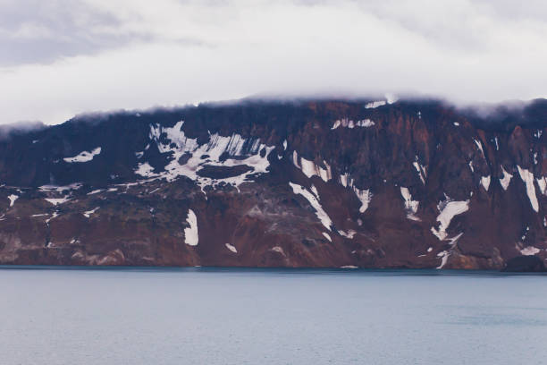 アイスランドの巨大火山アスケジャの2つのクレーター湖、アイスランドの眺め - grímsvötn ストックフォトと画像