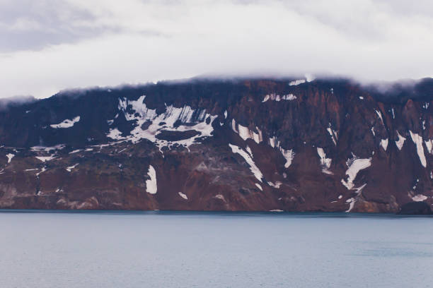 view of icelandic giant volcano askja with two crater lakes, iceland - grímsvötn imagens e fotografias de stock