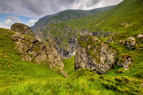 istock Beautiful mountain landscape 667552566