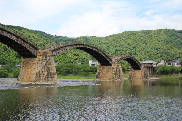 istock Kintai Bridge spanning the Nishiki River 667715546