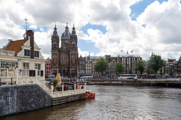 igreja de amsterdã st. nicholas - neo baroque - fotografias e filmes do acervo